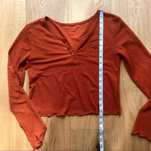Crop Top Long Sleeves Orange Tee - S - Picture 8 of 12